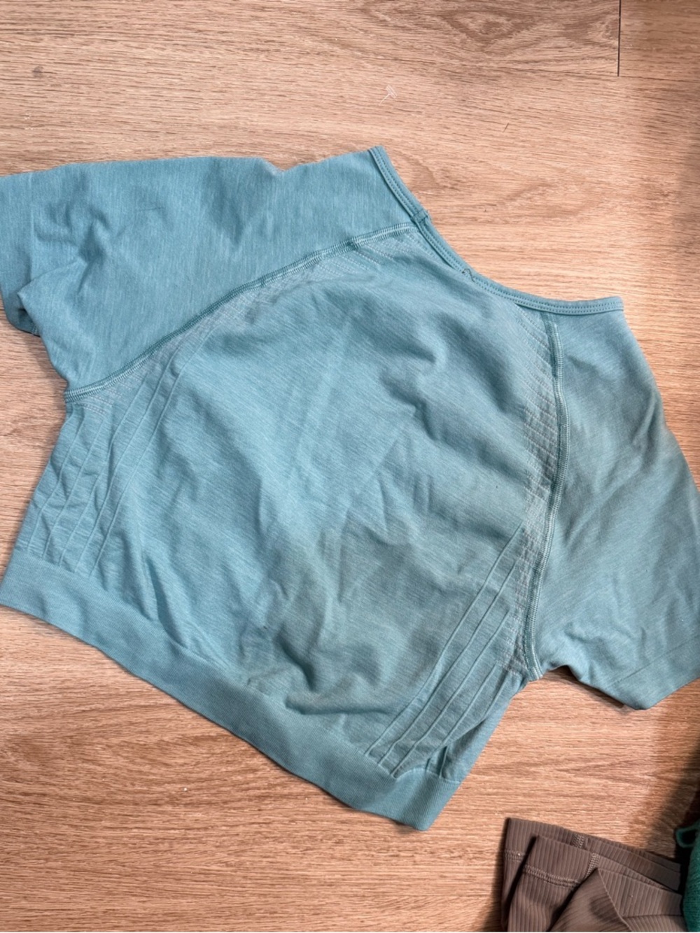Alphalete top - Picture 2 of 2